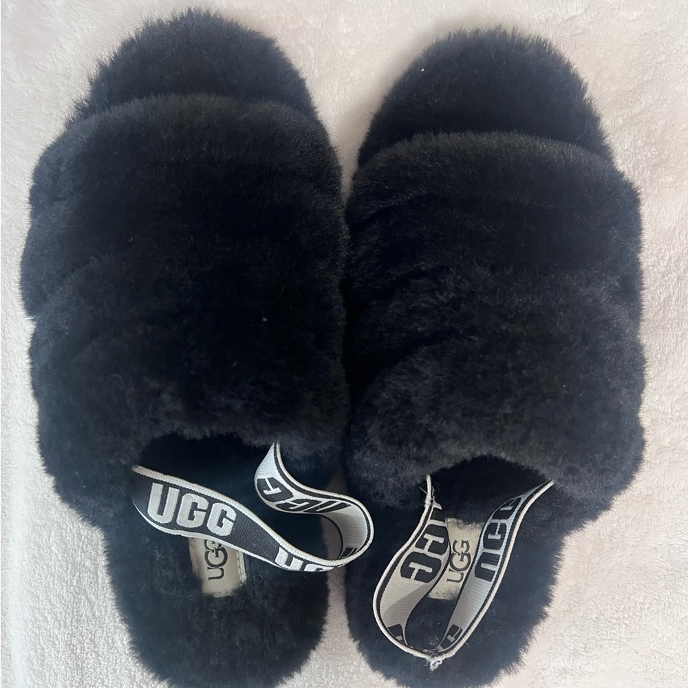 UGG Black Fluffy Slides